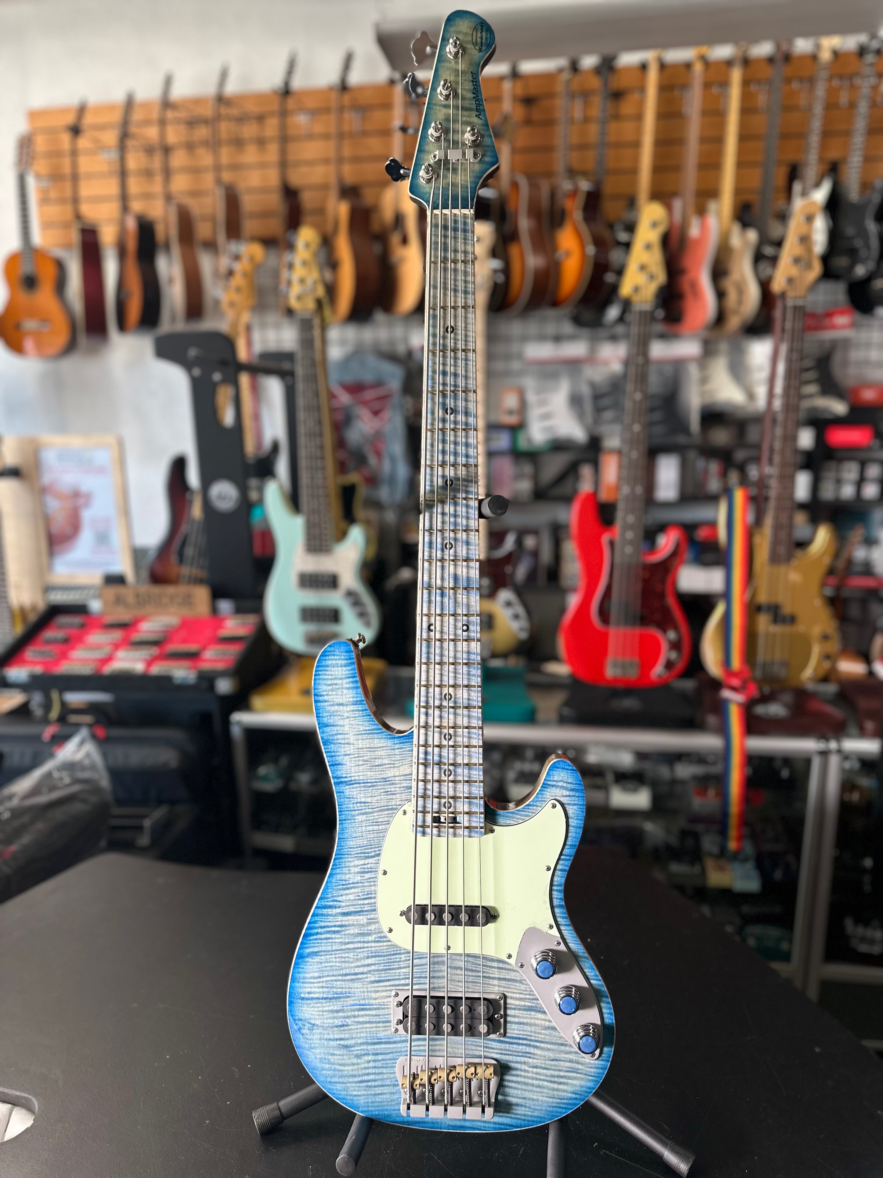 AmpMaster 5 Bass MEDIUM Scale 32"