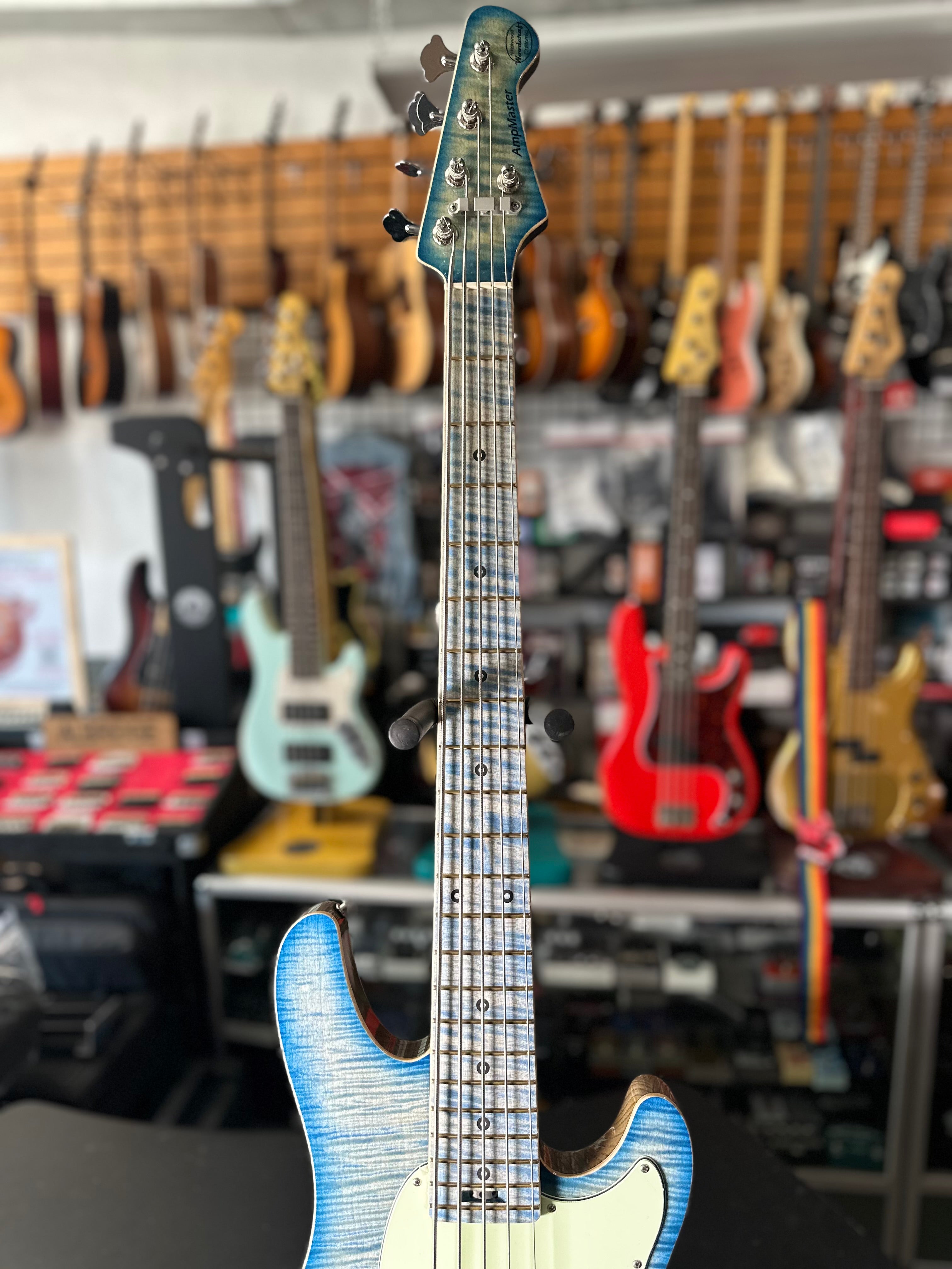 AmpMaster 5 Bass MEDIUM Scale 32"