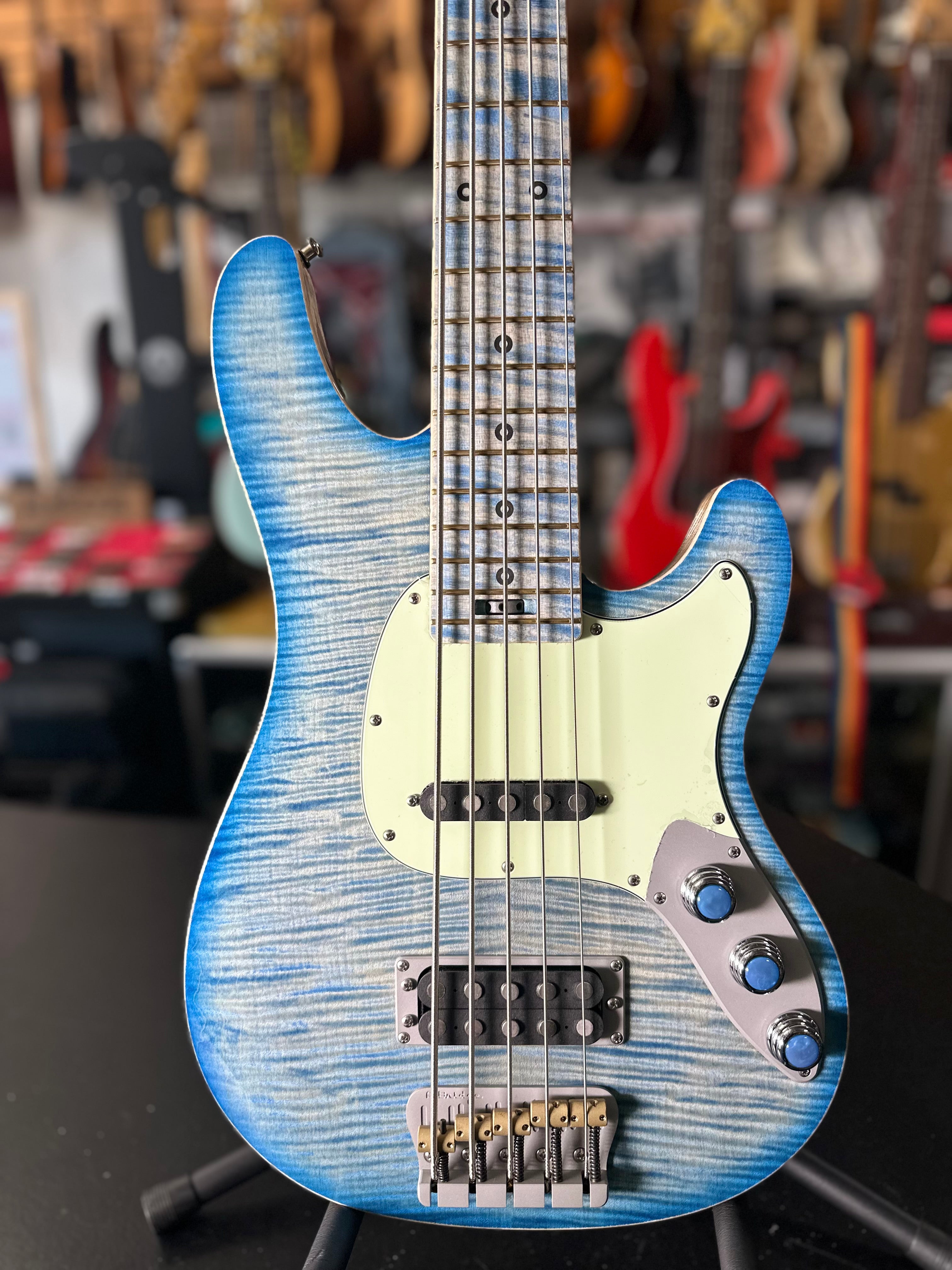 AmpMaster 5 Bass MEDIUM Scale 32"