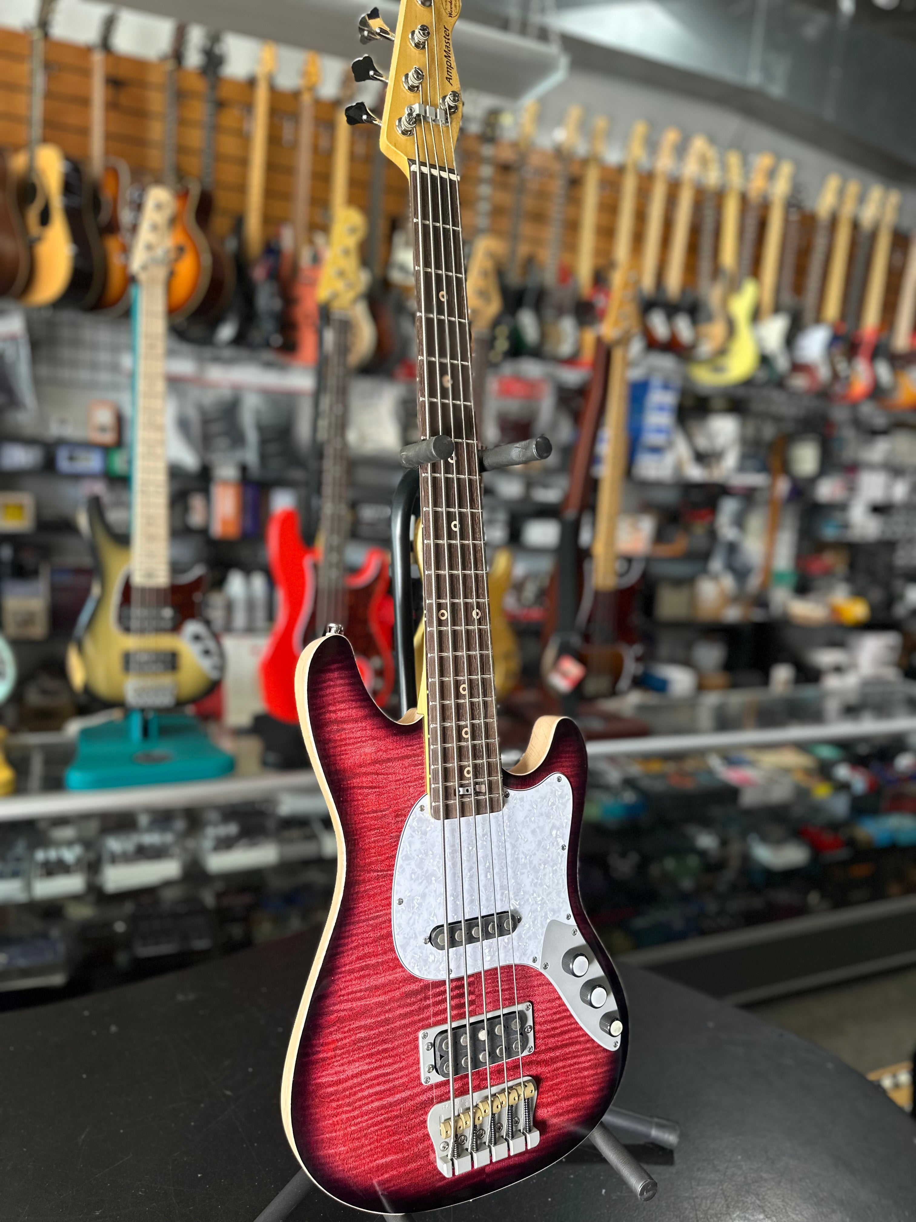 Ampmaster 5 String Dual Pickup Shortscale 30" Electric Bass Guitar Gloss Red Burst Flame Maple top