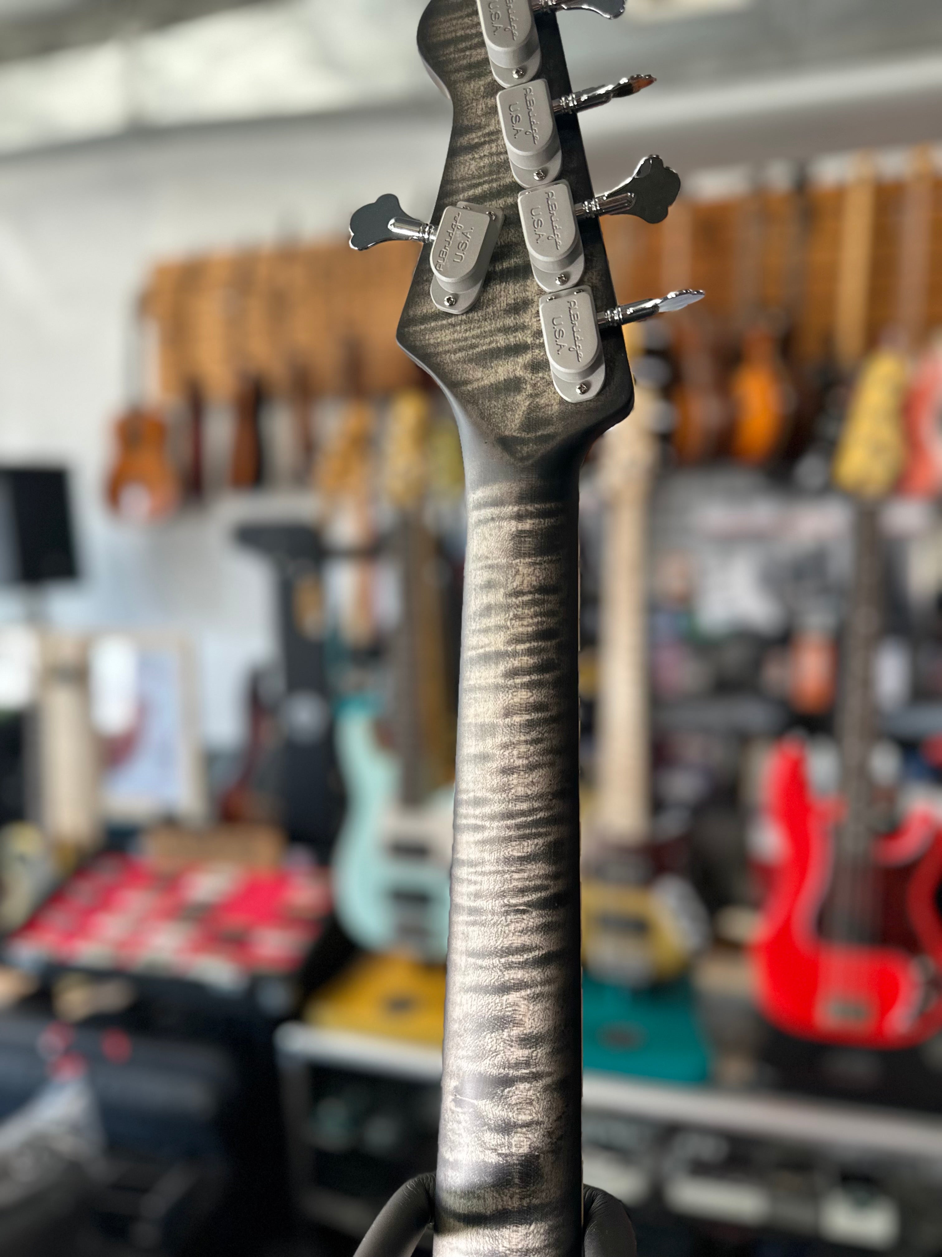 AmpMaster 5 Bass MEDIUM Scale 32"