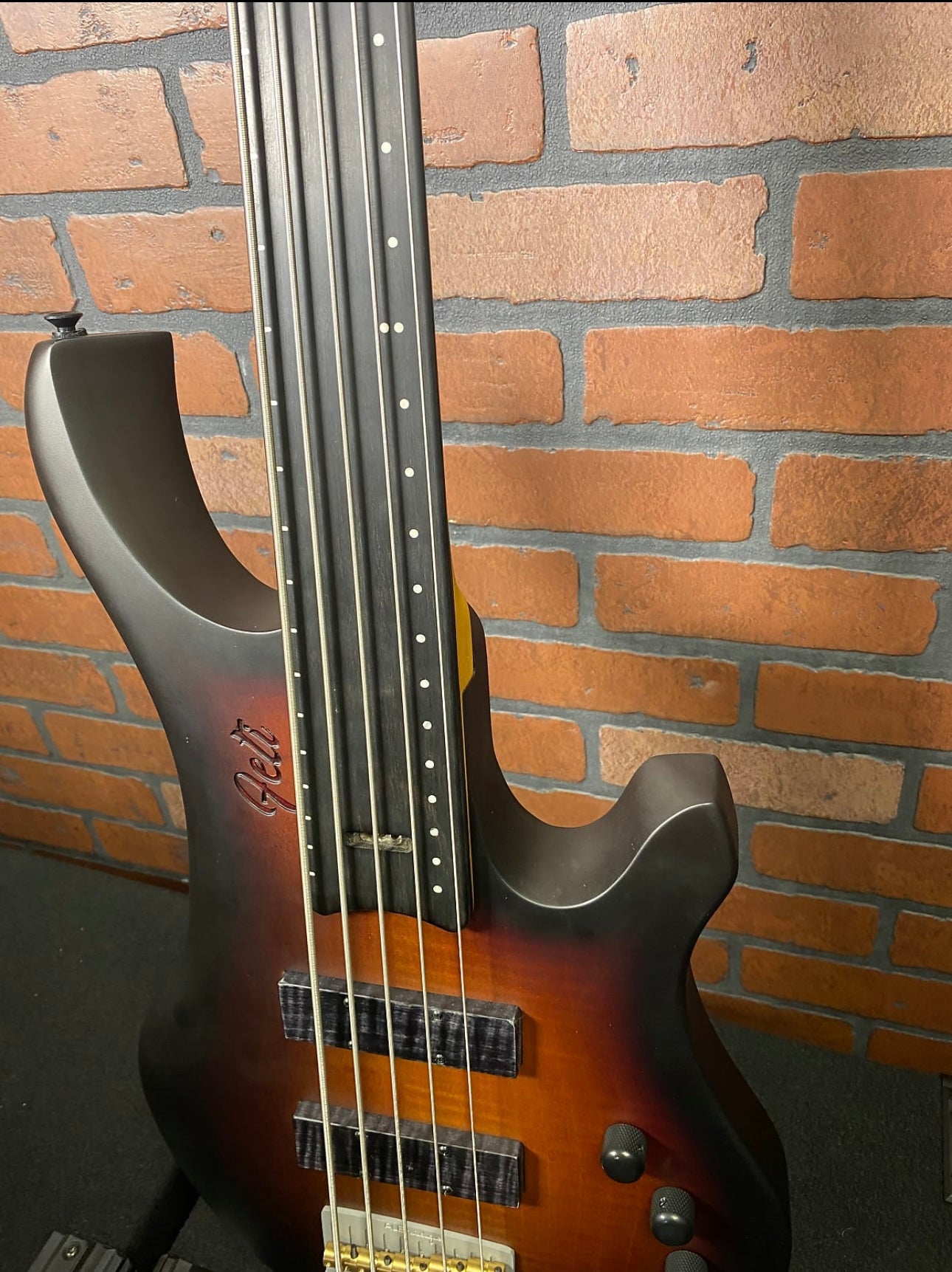 Woodcraft ELECTRIC GUITAR Fretless FeTi Fly JB 5 "Jazz Bass"