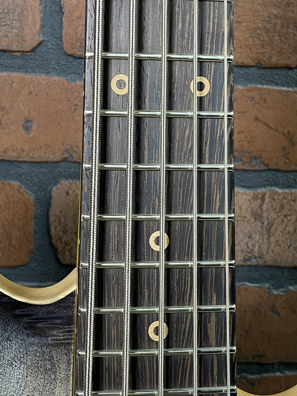 Ampmaster 5 String Dual Pickup Shortscale 30" Electric Bass Guitar Gloss Grey Burst Burl