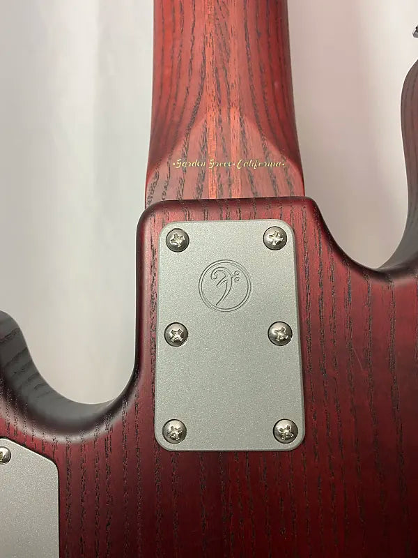 Form Factor Audio Wombat BSS 5 Burgundy Satin bass 35" scale