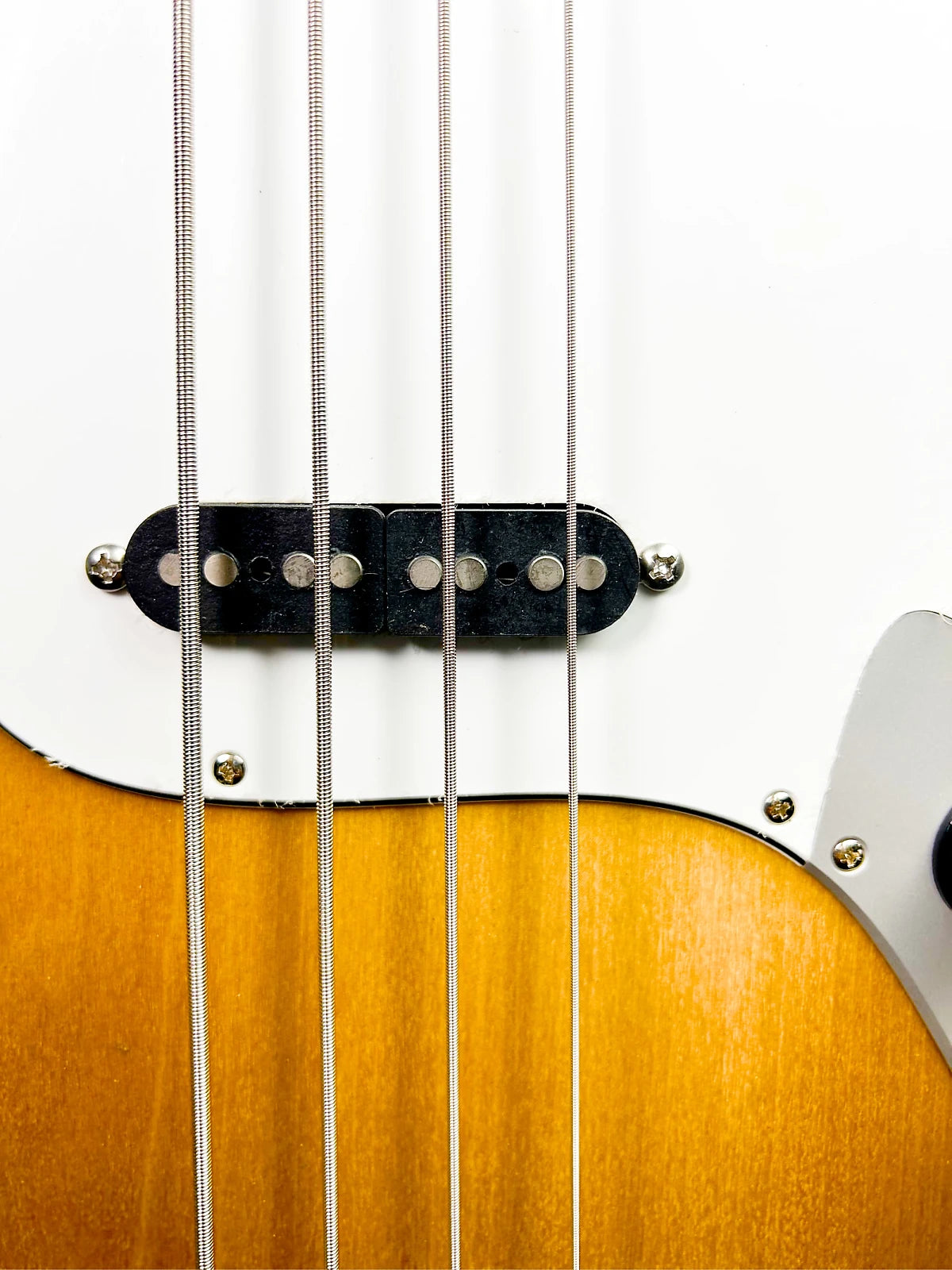 AmpMaster 4 Bass short scale 30" Dark Brown Burst