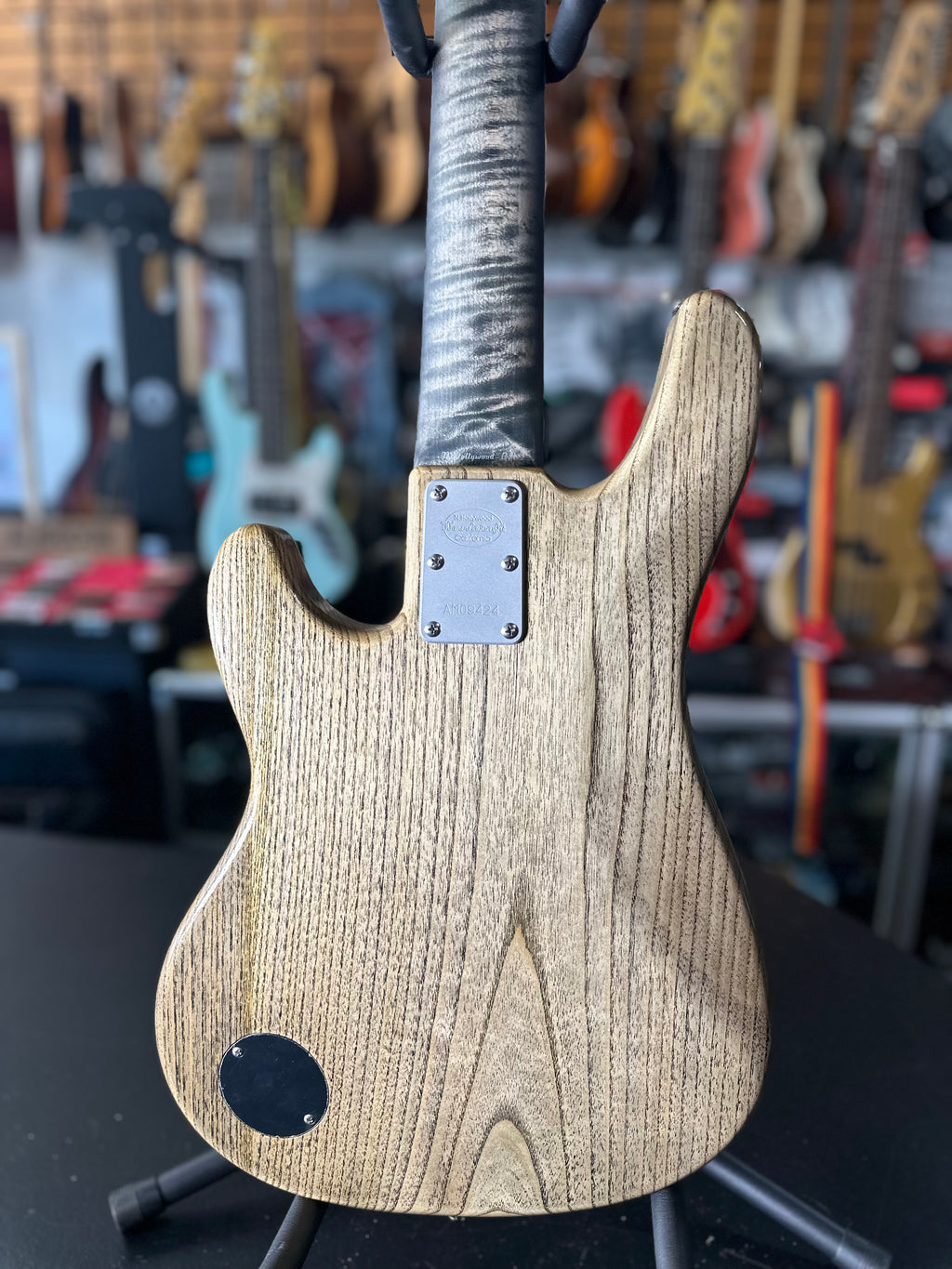 AmpMaster 5 Bass MEDIUM Scale 32"