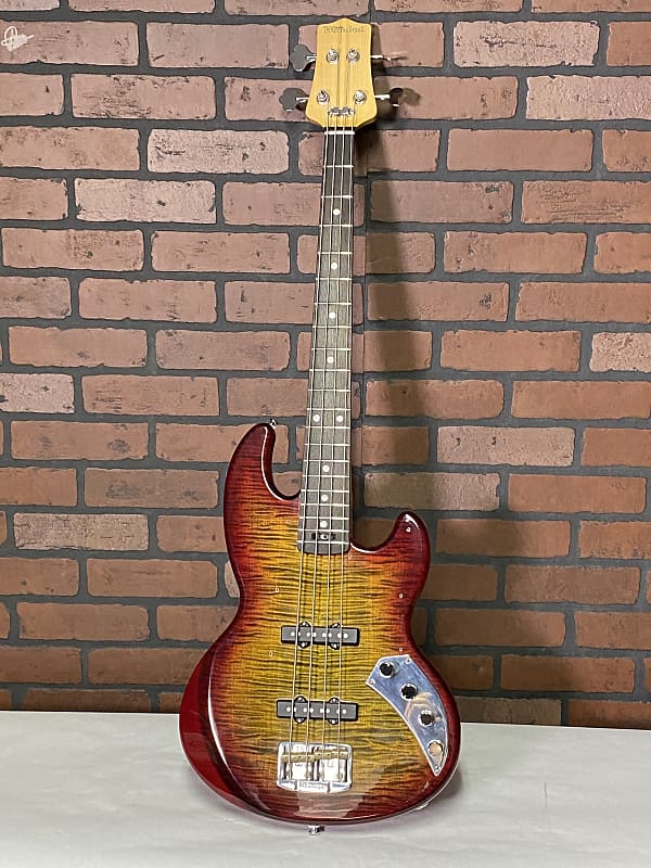 Short scale bass Wombat JB-4 Form Factor Audio 30" - Flame Maple