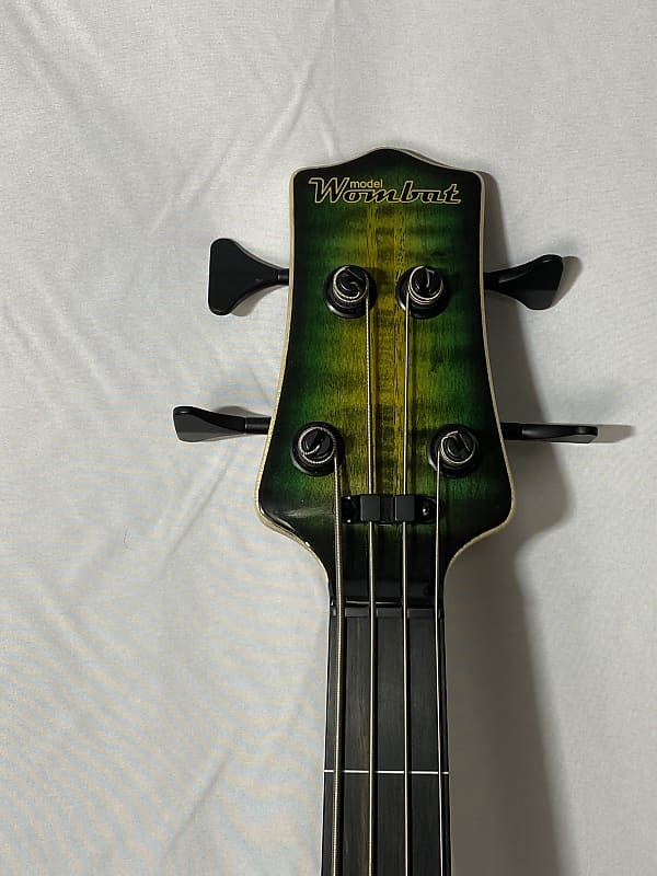 Fretless bass Form Factor Audio Wombat 4 Emerald Burst 34" scale