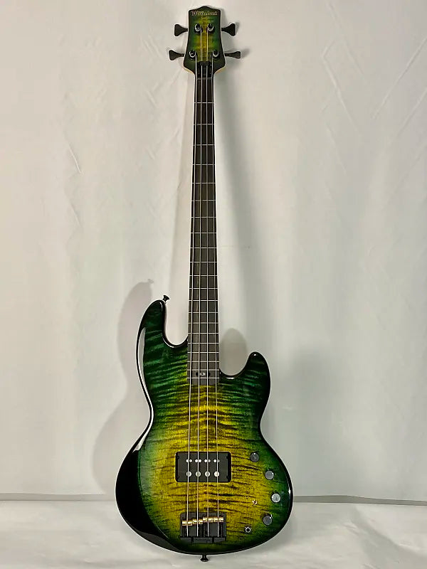 Fretless bass Form Factor Audio Wombat 4 Emerald Burst 34" scale