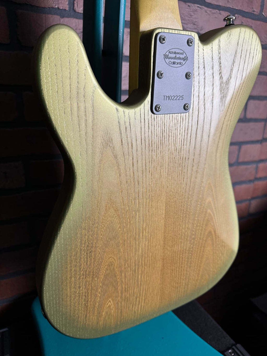 Woodcraft T. Master Telecaster Style Short-Scale Bass - Green Golden Ash