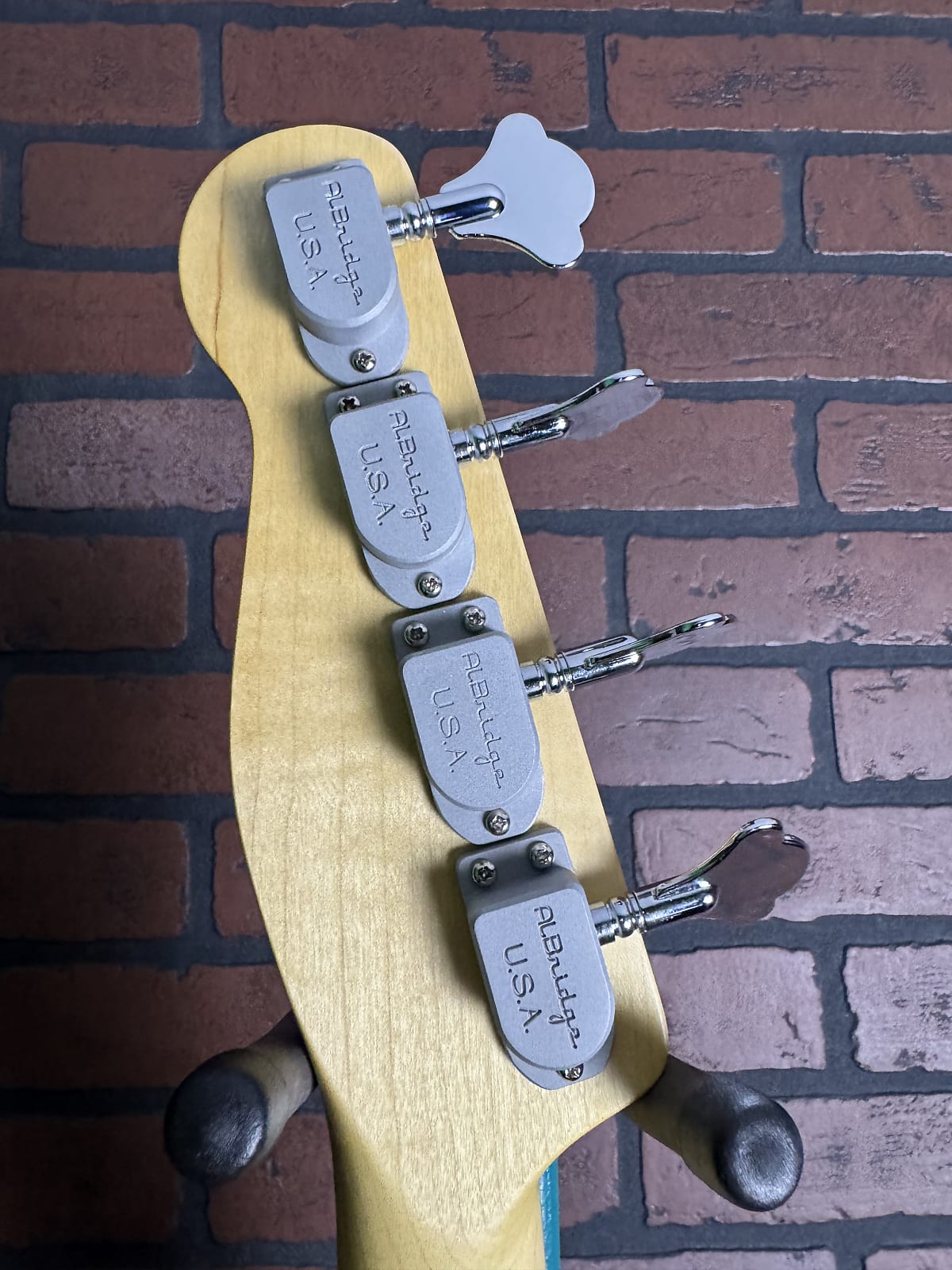 Woodcraft T. Master Telecaster Style Short-Scale Bass - Green Golden Ash