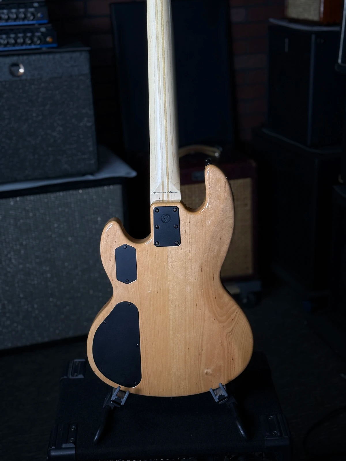 Form Factor Audio Wombat 4 String 34" Scale Fretless Bass Natural Burl Maple