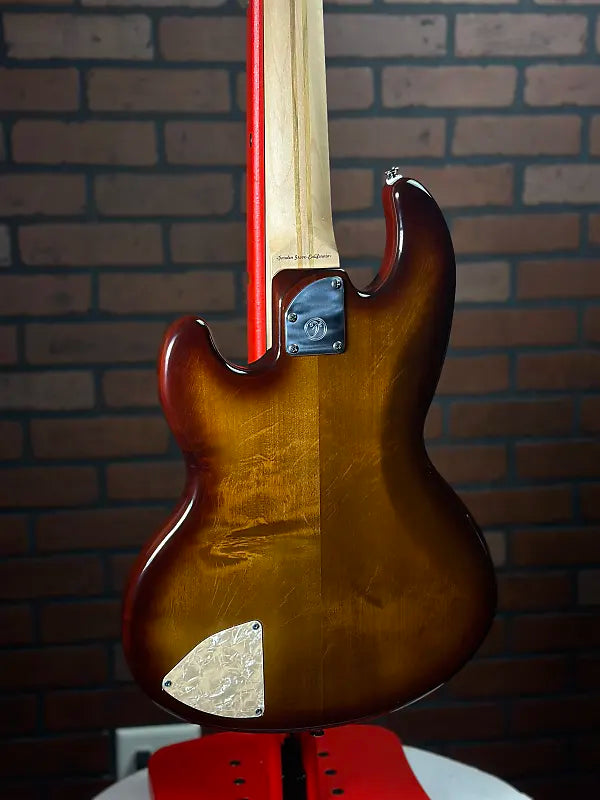 Form Factor Audio Wombat 4 short scale 30" Flame maple Ratio tuners