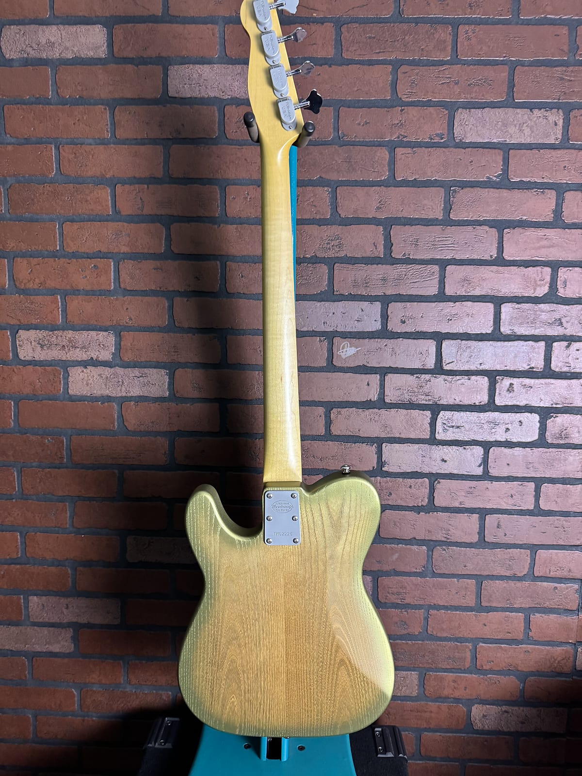 Woodcraft T. Master Telecaster Style Short-Scale Bass - Green Golden Ash