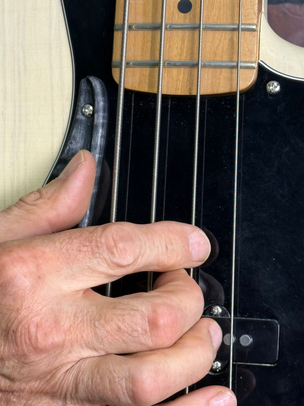 Custom Thumb Rest ramp for jazz bass , Flame Maple wood