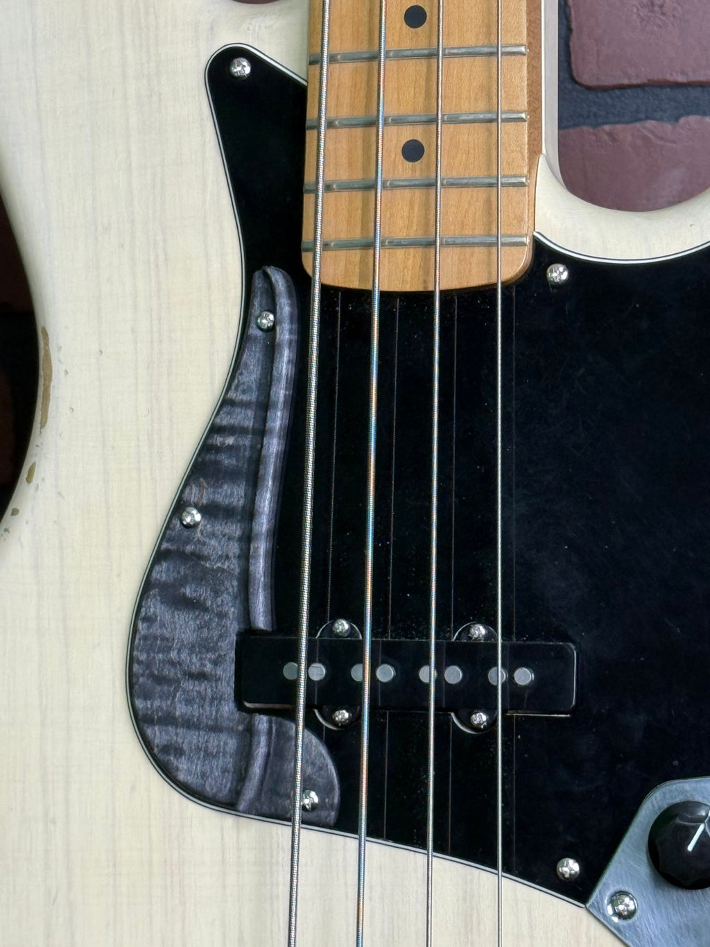 Custom Thumb Rest ramp for jazz bass , Flame Maple wood