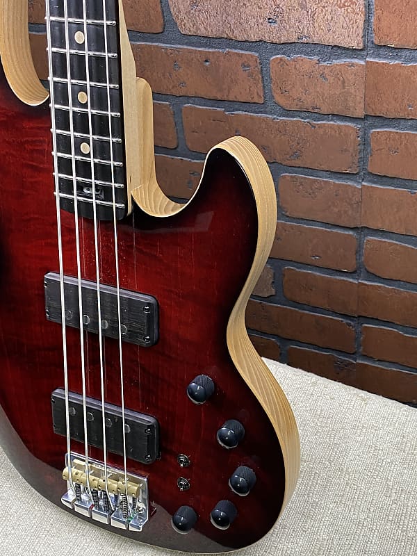 Form Factor Audio Wombat 4 Dark Red Burst 34" scale Flame maple Ratio tuners