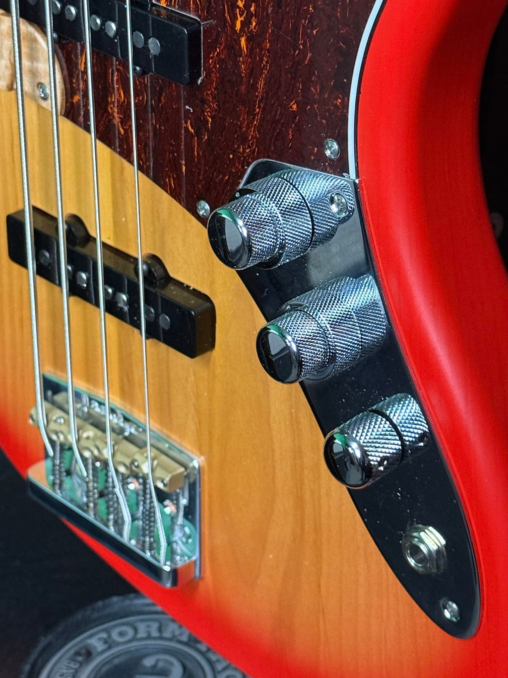 Woodcraft Electric Guitars WoodShed Signature Series Jazz Bass 4 21 frets