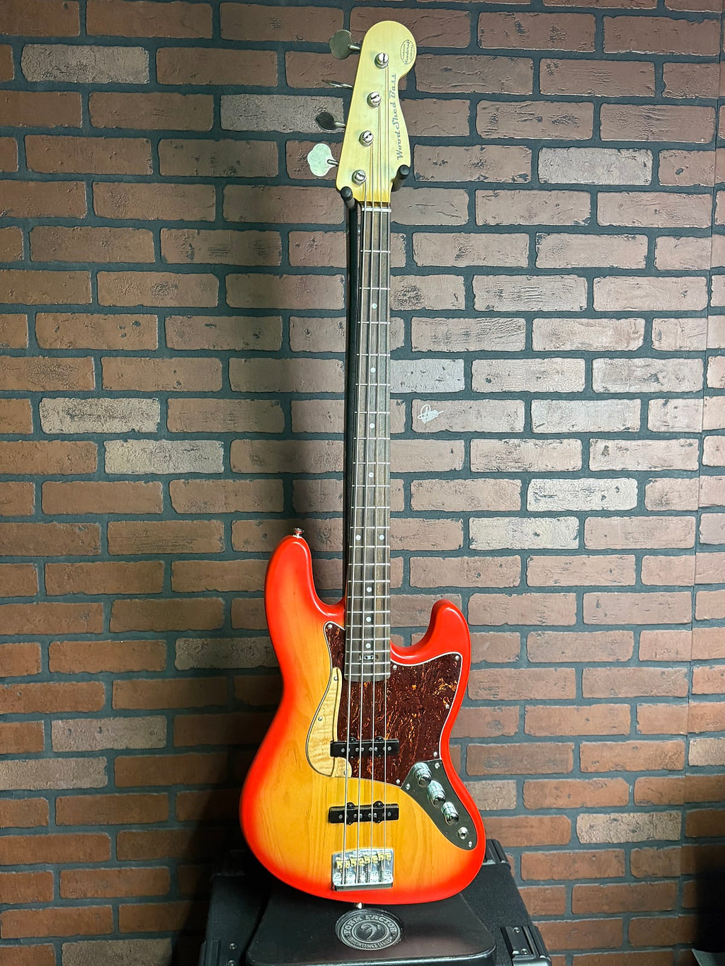 Woodcraft Electric Guitars WoodShed Signature Series Jazz Bass 4 21 frets